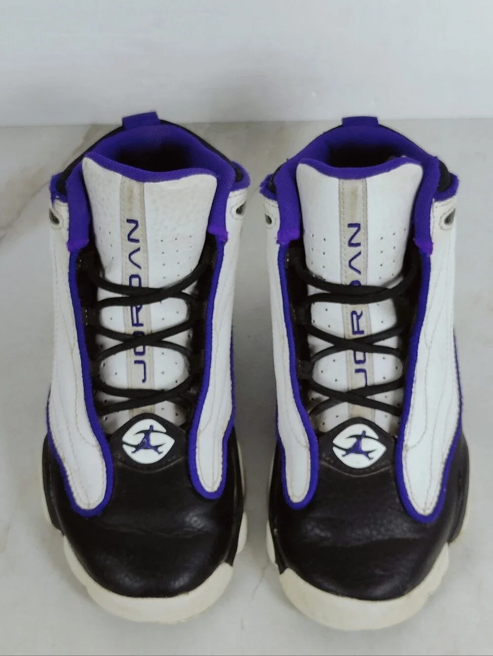Nike Kids' Jordan Pro Strong Basketball Sneakers White Purple, Sz 1Y